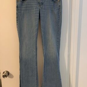 Women's Light Blue Jeans